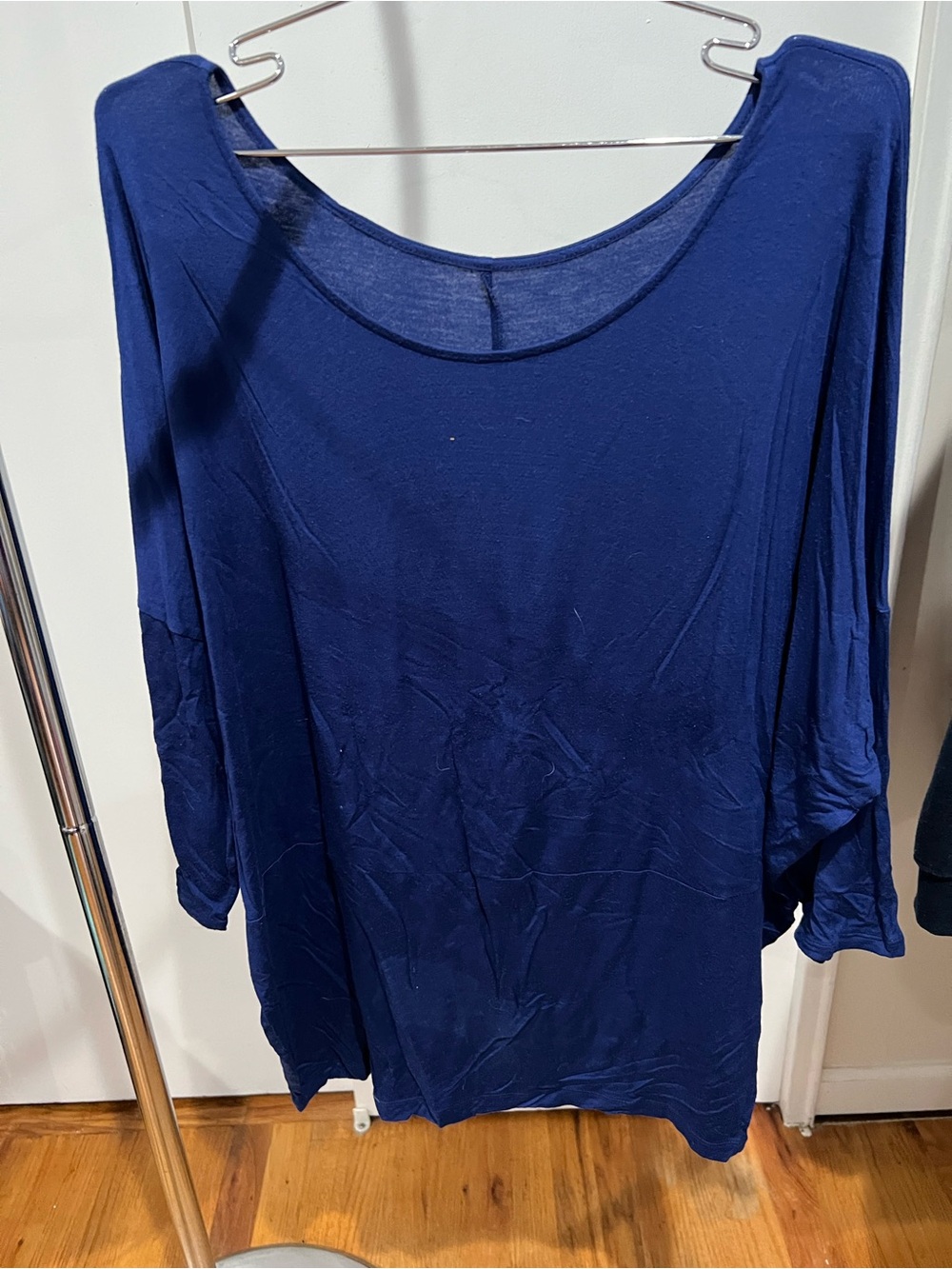 Women's Scoop Neck Tunic in Navy Blue